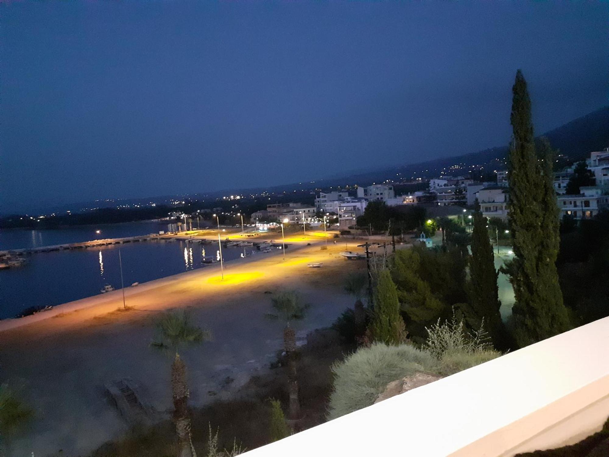 Tzil Home Kyparissia Exterior photo